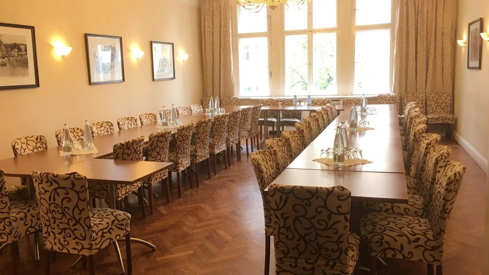 Kurfuerst Am Kurfuerstendamm Berlin Hotel