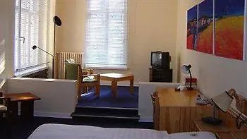 *** Otel Kurfuerst Am Kurfuerstendamm Berlin Almanya