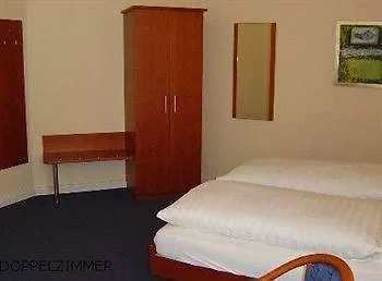 Otel Kurfuerst Am Kurfuerstendamm Berlin