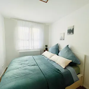 https://frisch-renoviertes-und-charmantes-apartment.stuttgart-hotel.com