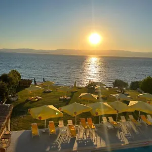 https://life-point-cesme.aegeanhotels.net