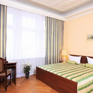 2* Bed and breakfast Ark Am Hauptbahnhof