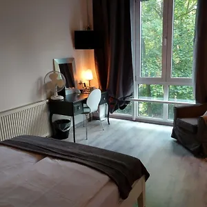Midi Parkhotel Mitte Maison d'hôtes