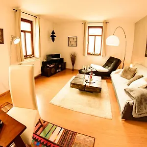 https://ferienwohnung-am-weissen-hirsch.dresdenhotels.net